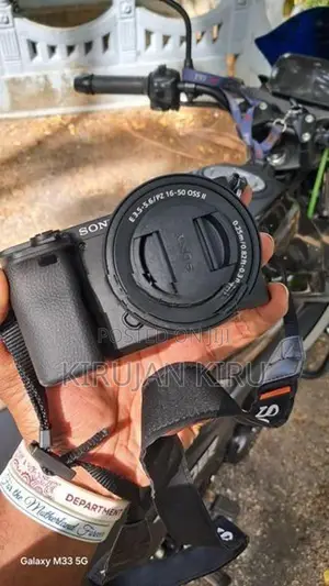 Sony Alpha 6400