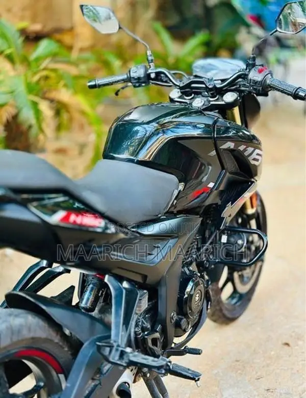 Bajaj Pulsar N160 2025