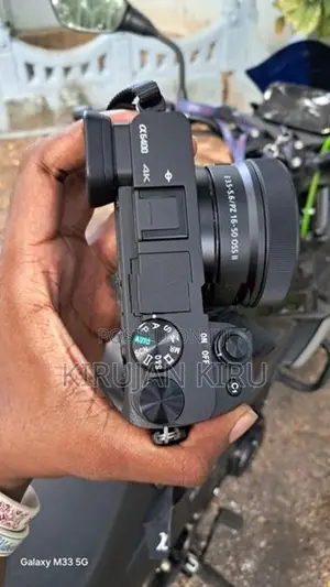 Sony Alpha 6400