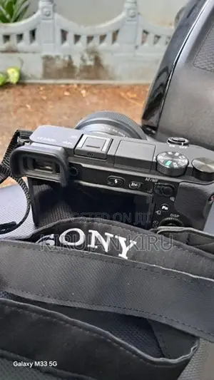 Sony Alpha 6400