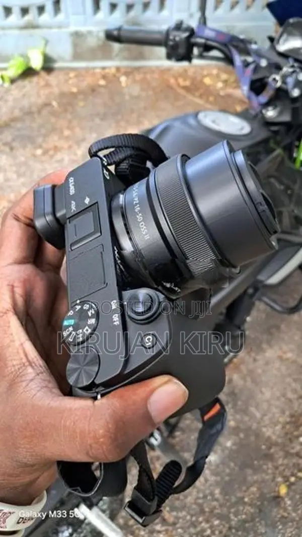 Sony Alpha 6400