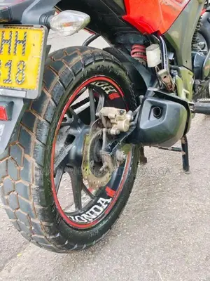 Honda CB Hornet 2018