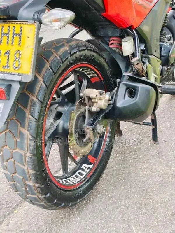 Honda CB Hornet 2018