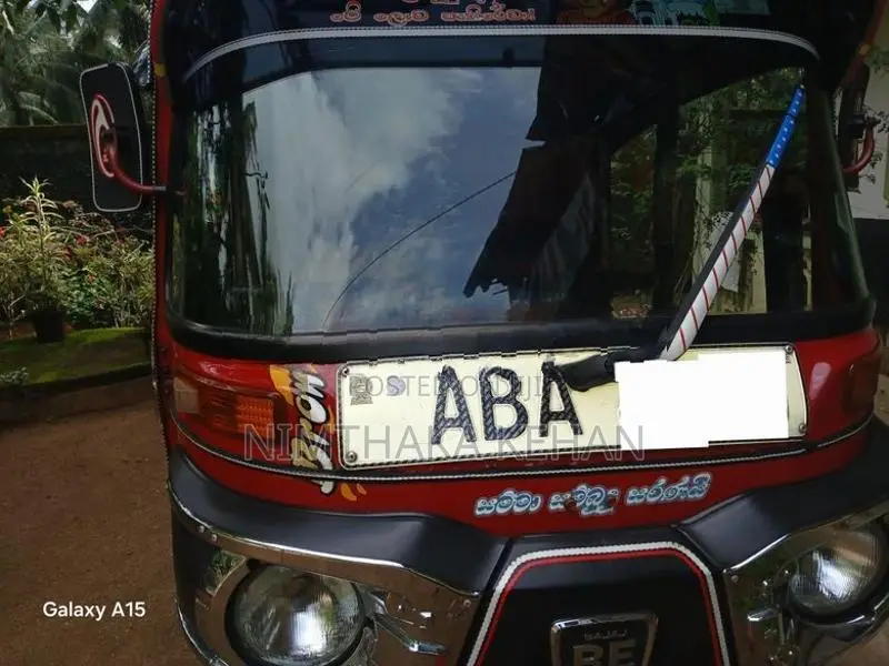 Bajaj RE 2015