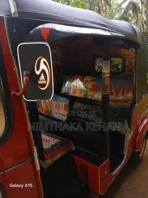 Bajaj RE 2015