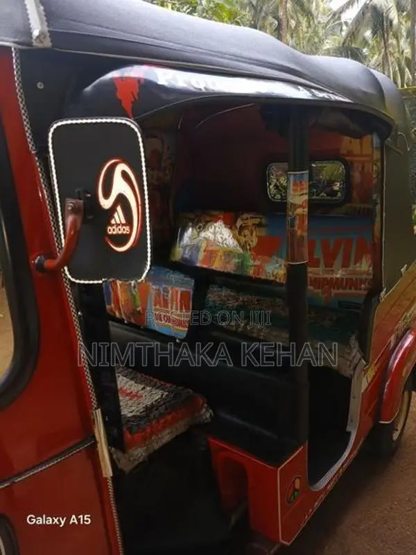 Bajaj RE 2015