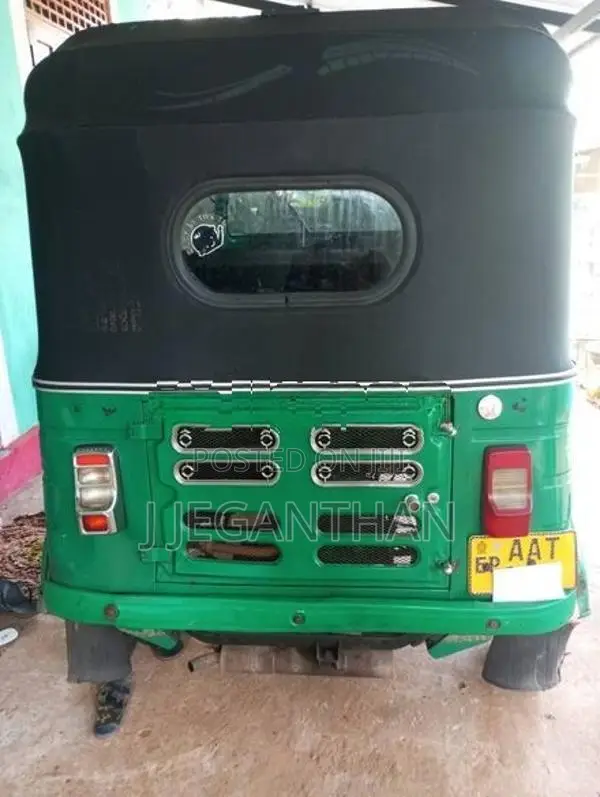 Bajaj RE 2014