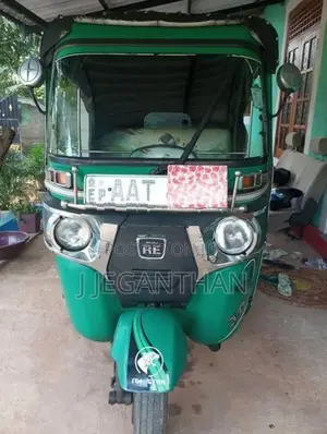 Bajaj RE 2014