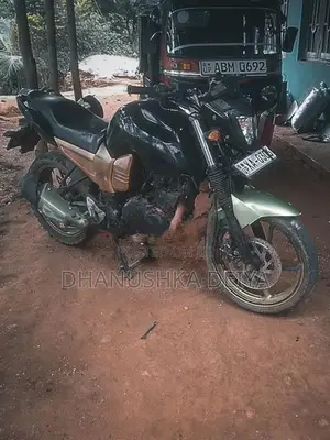 Yamaha Fazer 25 2012