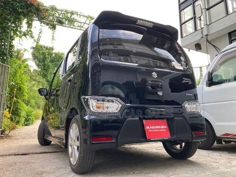 Suzuki Wagon R Stingray Black 2023