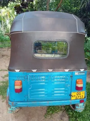 Bajaj RE 2006