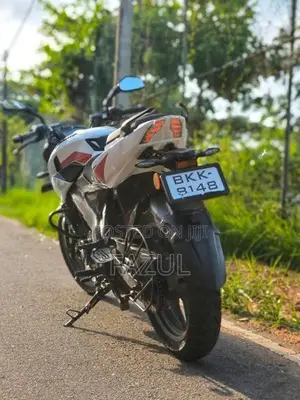 Bajaj Pulsar NS200 2025