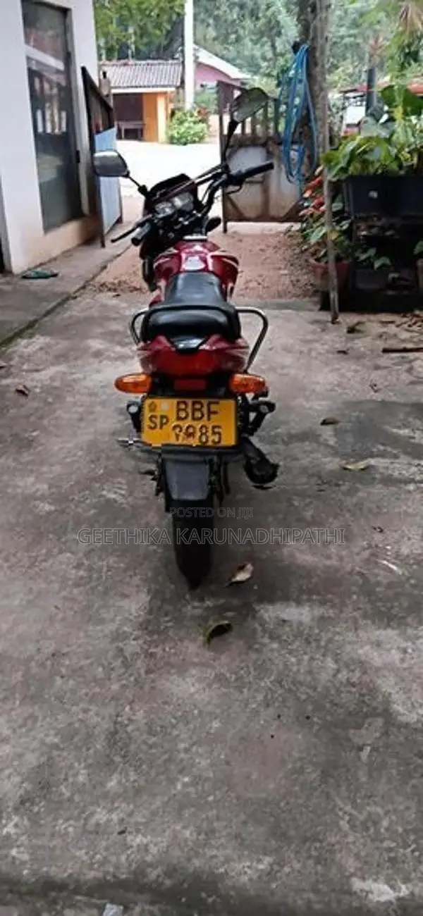 TVS Metro 2014
