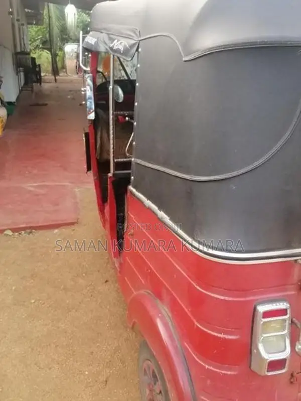 Bajaj RE 2026