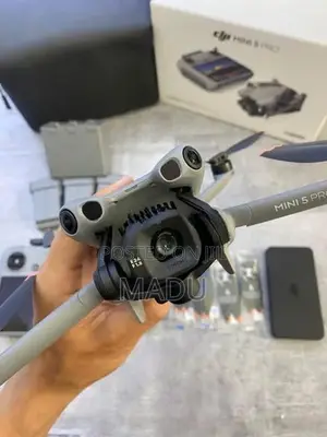 DJI Mini 5 Pro Combo Plus