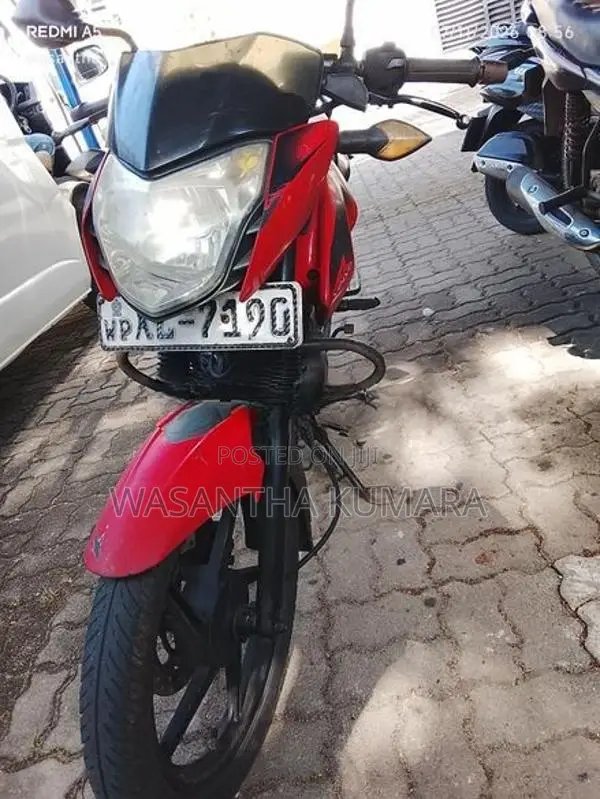 Bajaj Pulsar 135 Red 2012