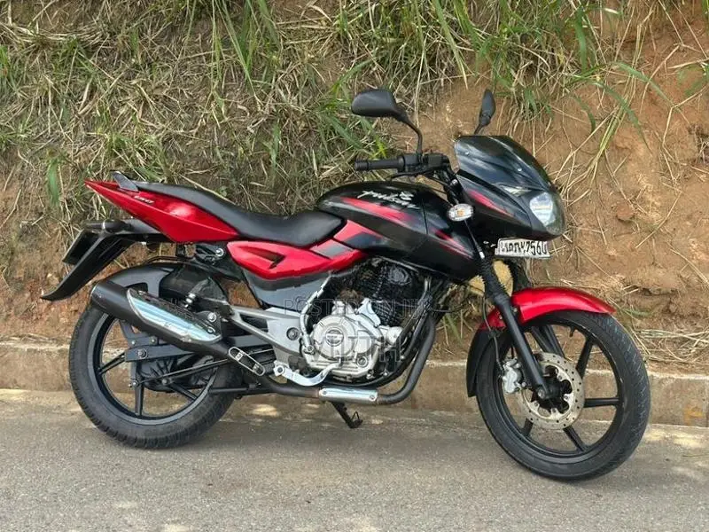 Bajaj Pulsar 150 2016