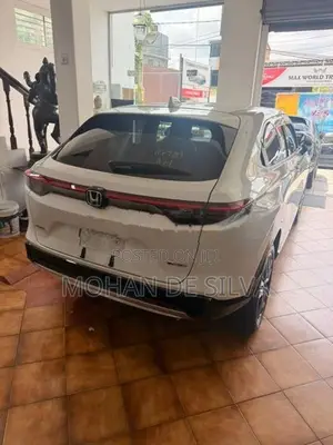 Honda Vezel Z primium 2026