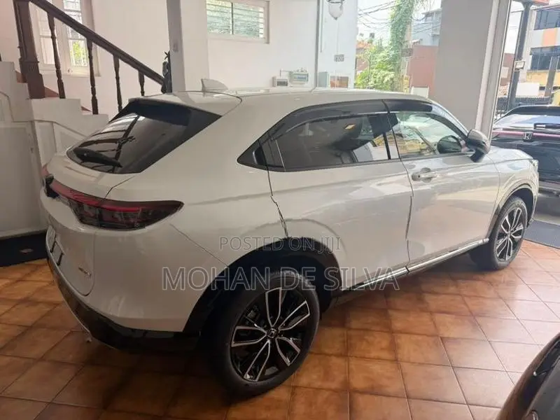 Honda Vezel Z primium 2026