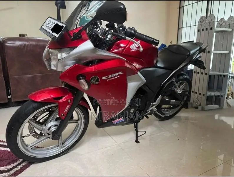 Honda CBR250R 2020