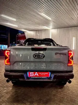 Ford Raptor Ranger 3.0L Twin-Turbo V6 2025