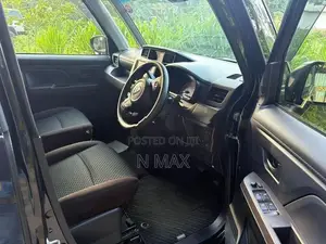 Toyota Roomy 2024