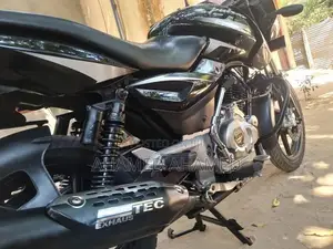 Bajaj Pulsar 150 2016