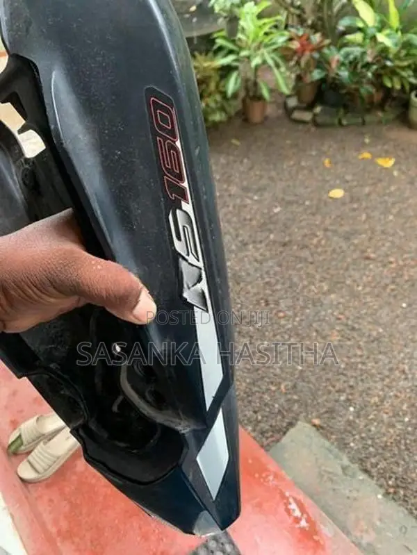 Seat Cowling with Brake Light