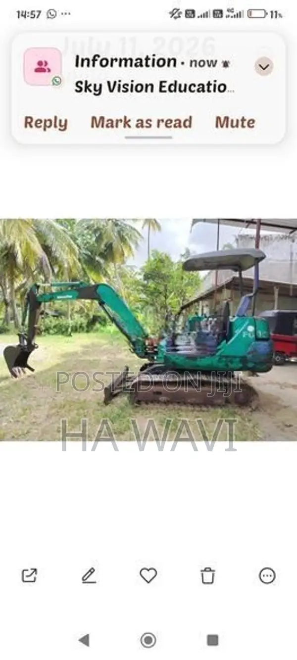 Komatsu PC 15 (30 size) Excavator