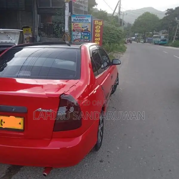 Hyundai Accent 2000