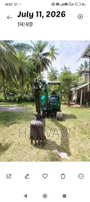 Komatsu PC 15 (30 size) Excavator