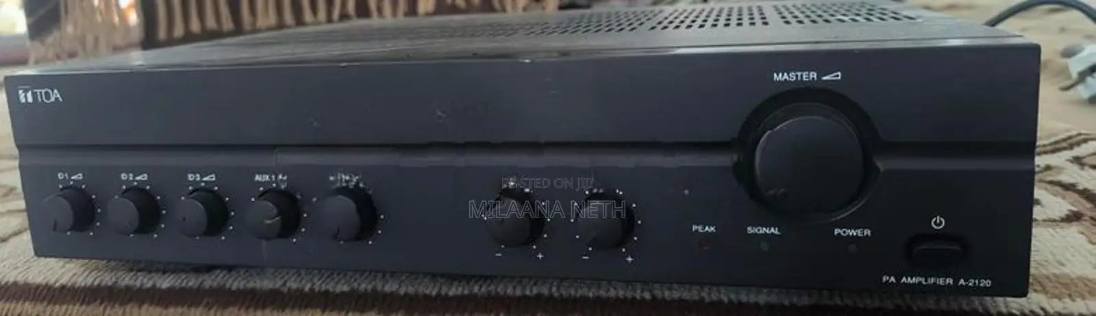 TOA Amplifier