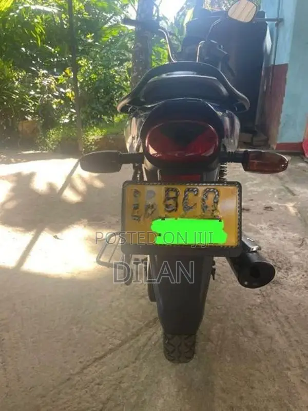 Bajaj Platina 100 ES 2015