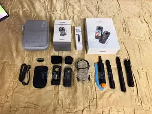Insta 360 X3 Combo Pack