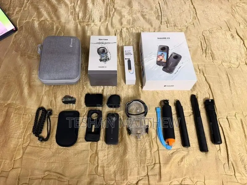 Insta 360 X3 Combo Pack