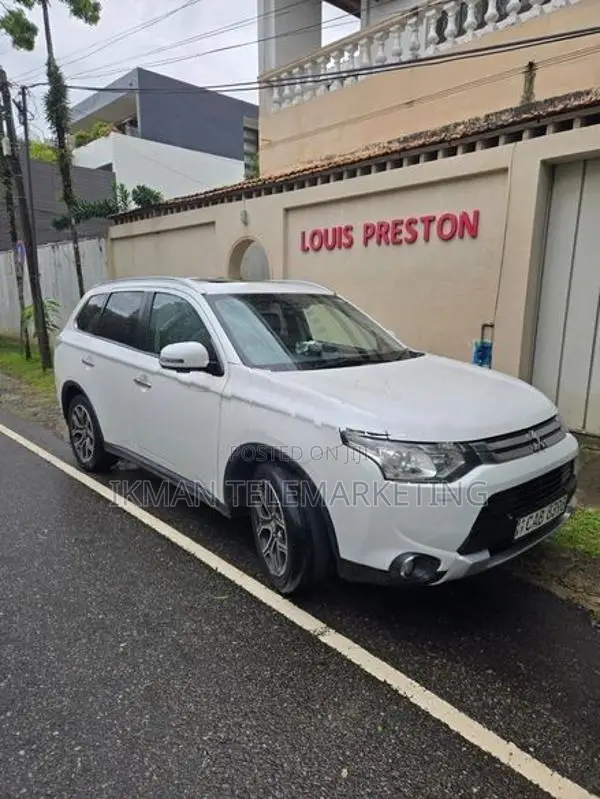 Mitsubishi Outlander 2014