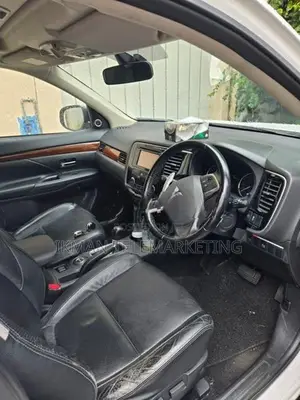 Mitsubishi Outlander 2014