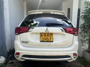 Mitsubishi Outlander 2015
