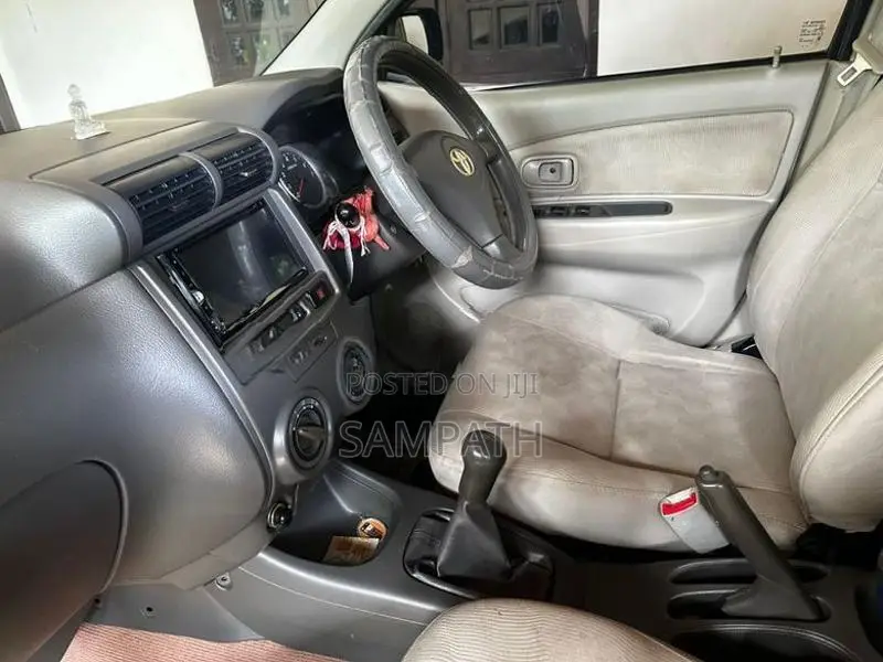 Toyota Avanza G 2011