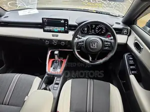 Honda Vezel Z PLAY 2023