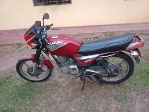 Suzuki GS 125 2001