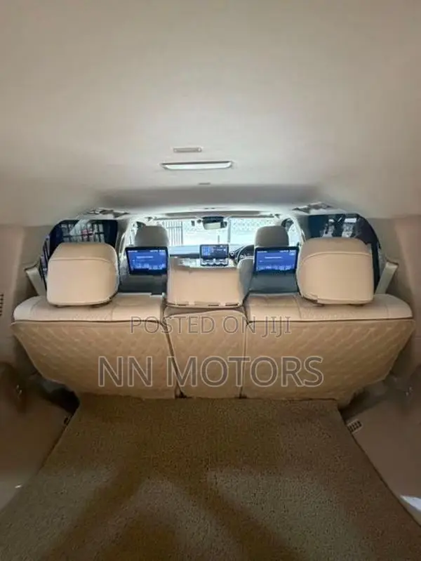 Toyota Land Cruiser Prado LC300 2024