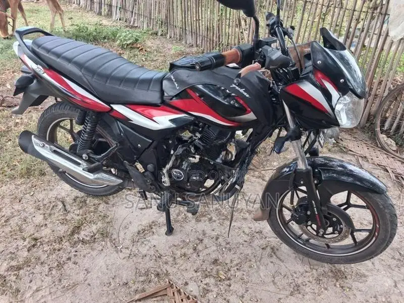 Bajaj Discover 125 2025