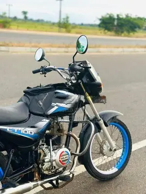Bajaj CT100 2012
