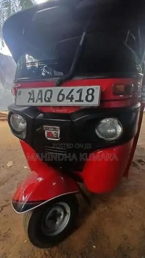 Bajaj RE 2014