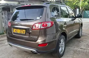 Hyundai Santa Fe 2011