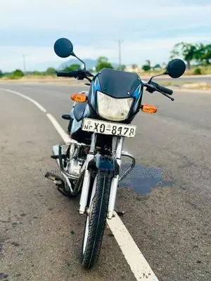 Bajaj CT100 2012