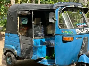 Bajaj RE 2004