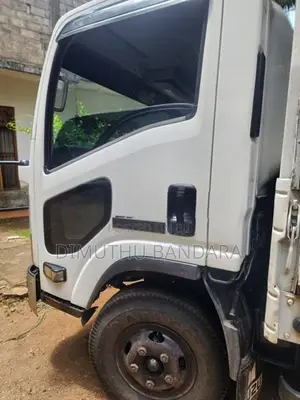 Isuzu NRP85 2008