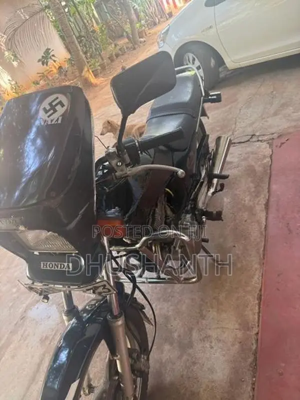 Honda CB 125 Twin 2009